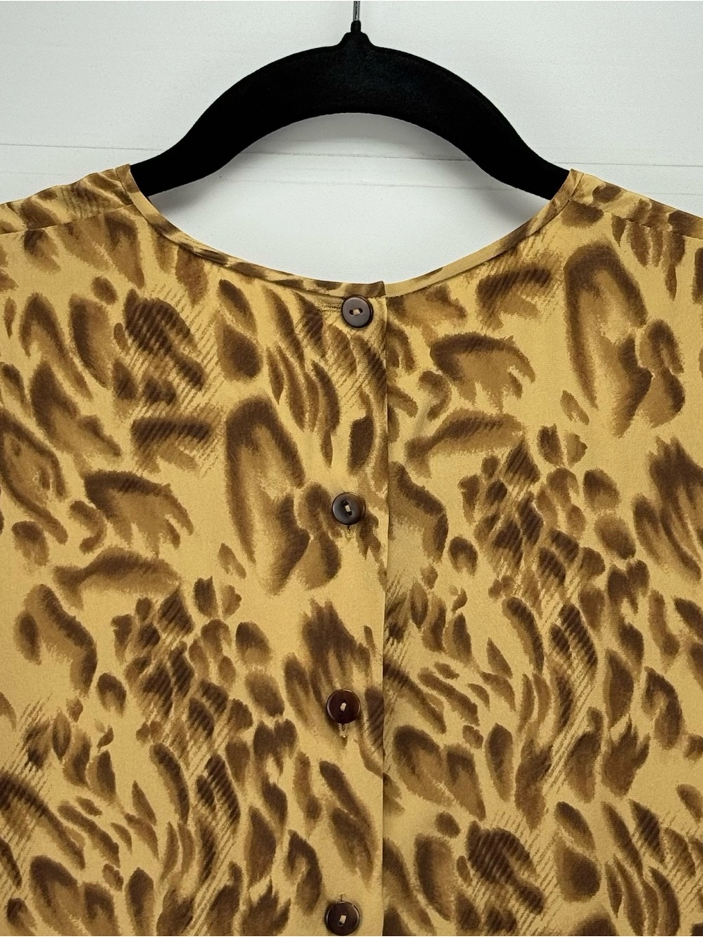 Women’s Leopard Print Short Sleeve 100% Silk Blouse - Tan - Picture 11 of 16